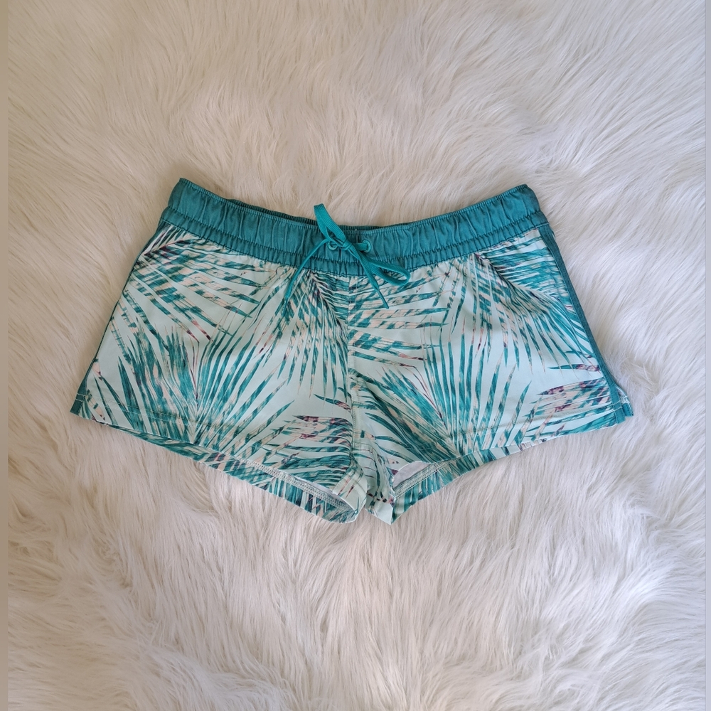 SALE. Salt Life board shorts